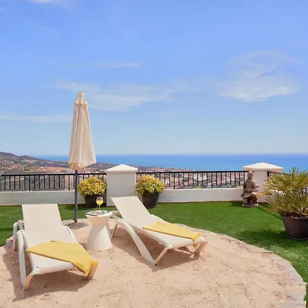 Poseidon De Lujo Apartment