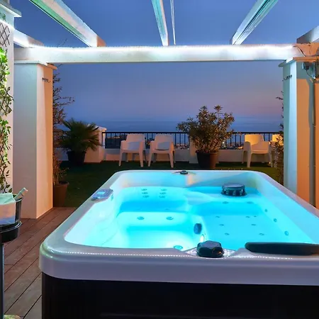 Apartment Poseidon De Lujo *